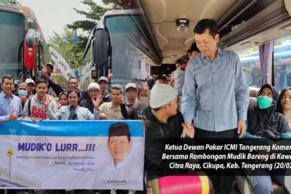 Foto Ketua Dewan Pakar ICMI Tangerang Komarudin Bersama Rombongan Mudik Bareng di Kawasan Citra Raya, Cikupa, Kab. Tengerang (Fajarpos.com)