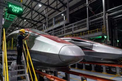 Kereta Cepat Jakarta-Bandung (KCJB)