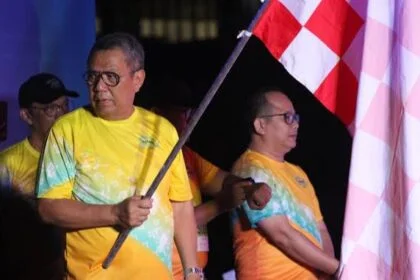 Wali Kota Tangerang Selatan Benyamin Davnie saat Menghadiri Tangsel Marathon 2023